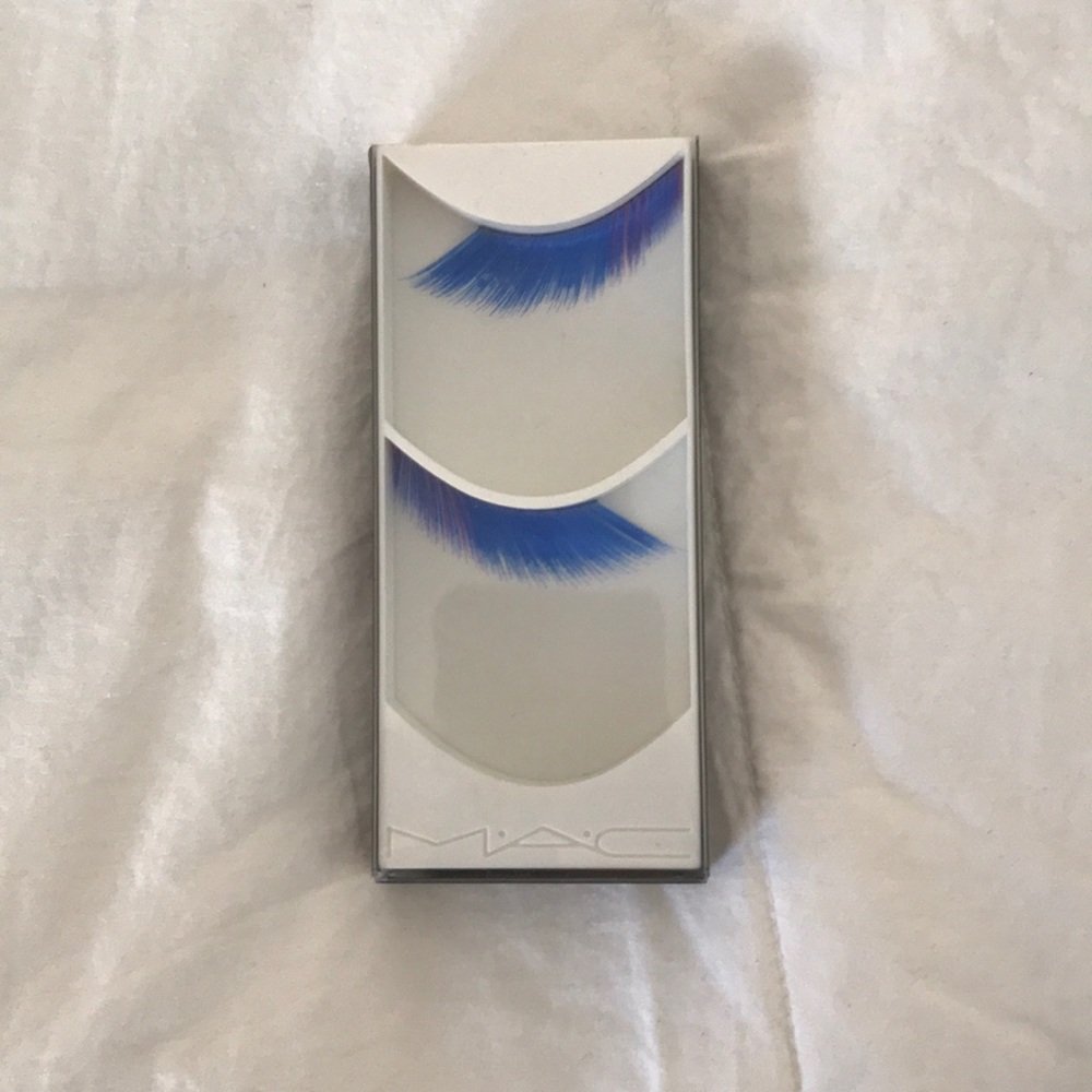 MAC BLUE LAshes